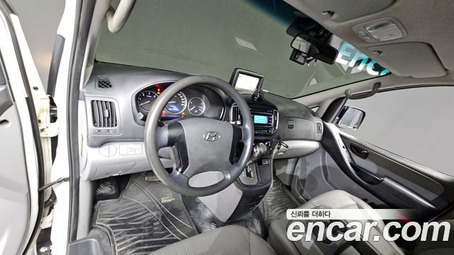 Hyundai Starex 2017 — photo 7