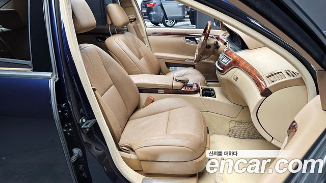 Mercedes-Benz S-Class 2008 — photo 10