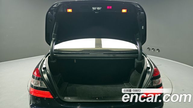 Mercedes-Benz S-Class 2008 — photo 20