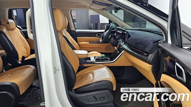Kia Canival 2021 — photo 10