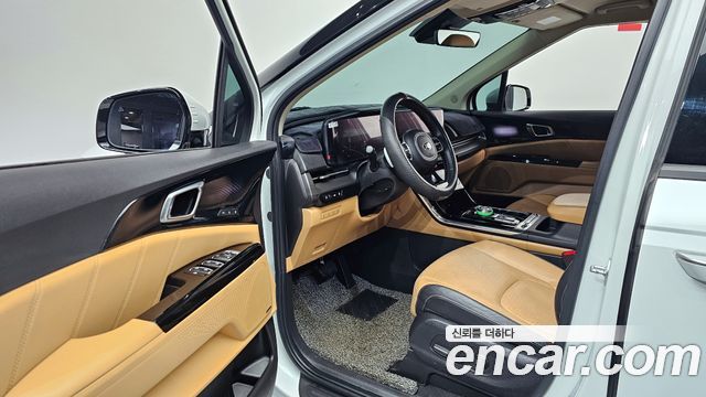 Kia Canival 2021 — photo 11