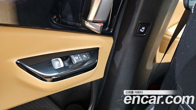 Kia Canival 2021 — photo 19
