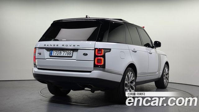 Land Rover Range Rover 2021 — photo 2
