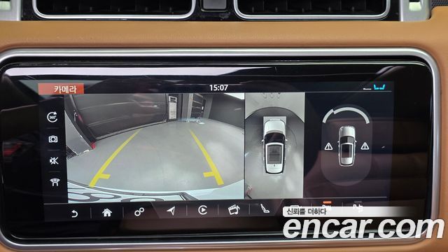 Land Rover Range Rover 2021 — photo 16