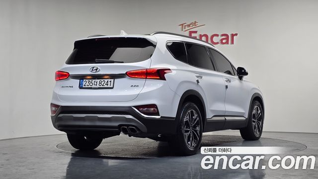 Hyundai Santafe 2019 — photo 2