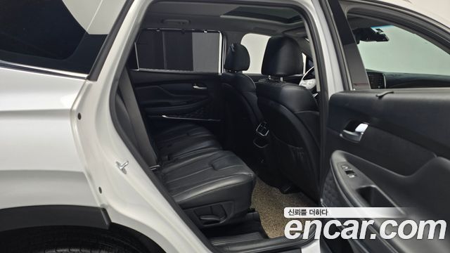 Hyundai Santafe 2019 — photo 12