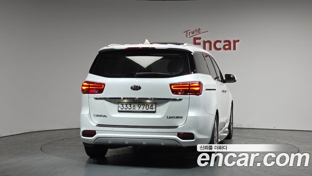 Kia Canival 2020 — photo 4