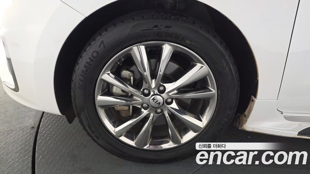 Kia Canival 2020 — photo 5
