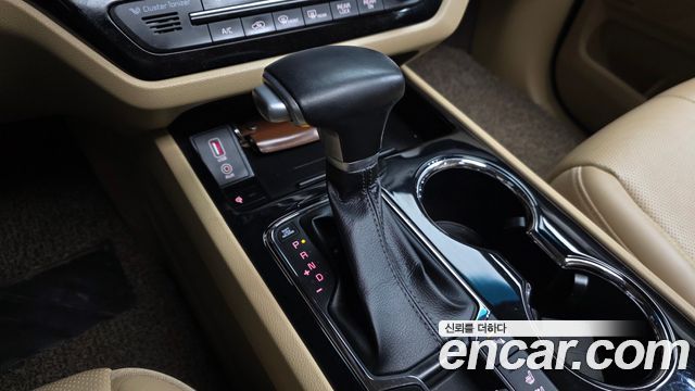 Kia Canival 2020 — photo 9