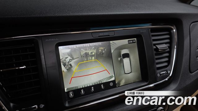 Kia Canival 2020 — photo 16