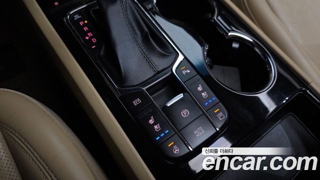 Kia Canival 2020 — photo 18