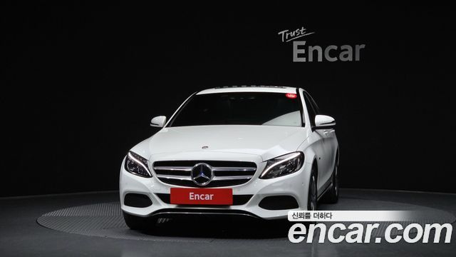 Mercedes-Benz C-Class 2018 — photo 3