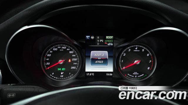 Mercedes-Benz C-Class 2018 — photo 8