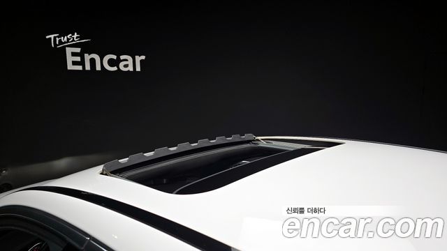 Mercedes-Benz C-Class 2018 — photo 19