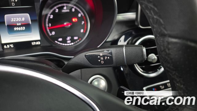 Mercedes-Benz C-Class 2018 — photo 9