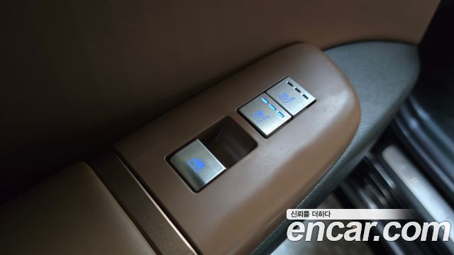Hyundai Grandeur 2023 — photo 17