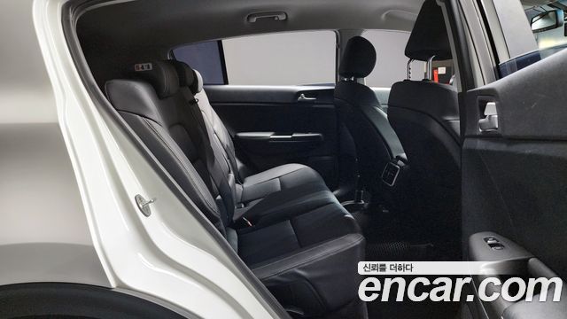 Kia Sportage 2018 — photo 12