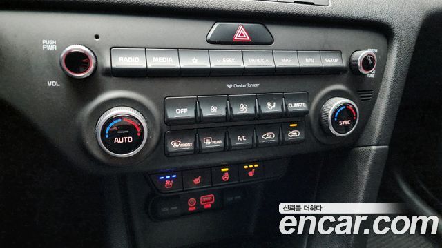 Kia Sportage 2018 — photo 16