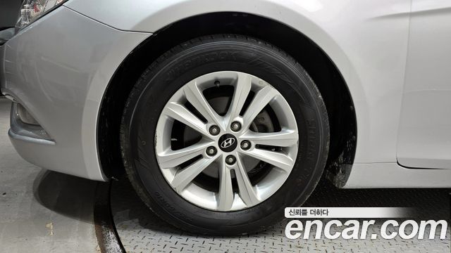 Hyundai Sonata 2010 — photo 5