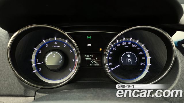 Hyundai Sonata 2010 — photo 8