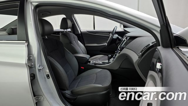 Hyundai Sonata 2010 — photo 10