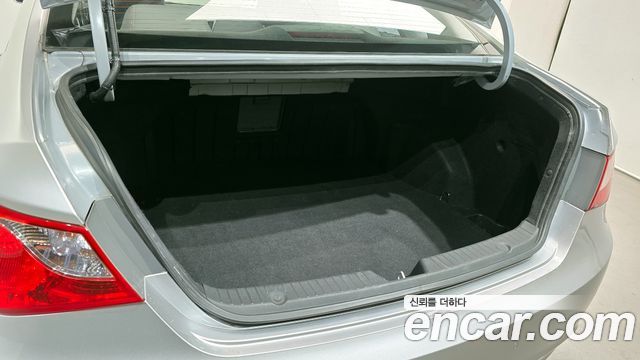 Hyundai Sonata 2010 — photo 20