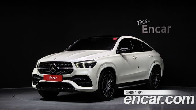 Mercedes-Benz GLE-Class 2022 — photo 1