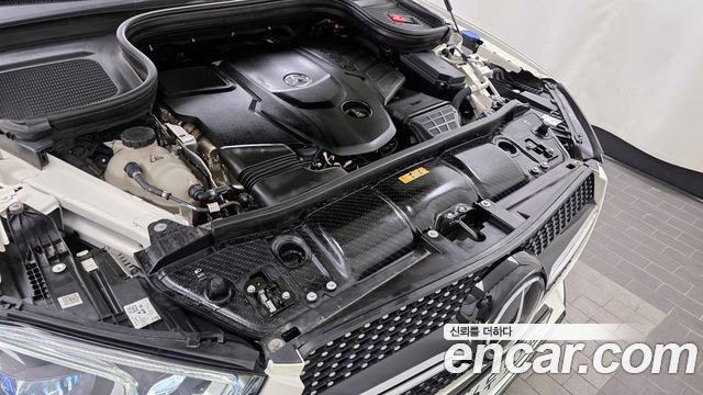 Mercedes-Benz GLE-Class 2022 — photo 6