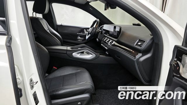 Mercedes-Benz GLE-Class 2022 — photo 11