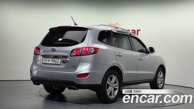 Hyundai Santafe 2011 — photo 2