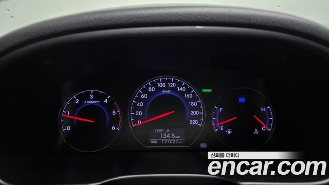 Hyundai Santafe 2011 — photo 8