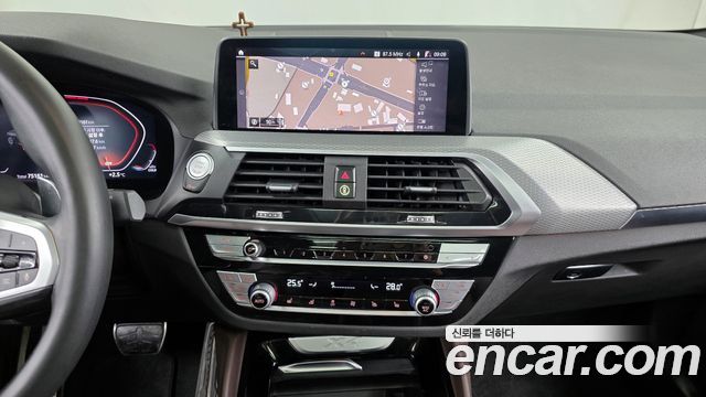 BMW X4 2021 — photo 14