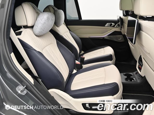 BMW X7 2022 — photo 12