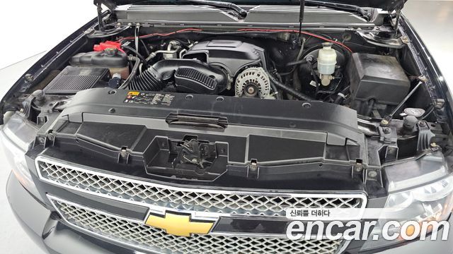 Chevrolet Surburban 2013 — photo 6