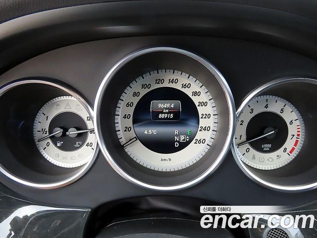 Mercedes-Benz CLS-Class 2014 — photo 9