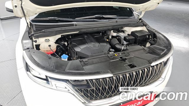 Kia Canival 2021 — photo 6