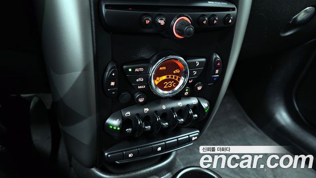 Mini Countryman 2012 — photo 16