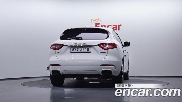 Maserati Levante 2017 — photo 4