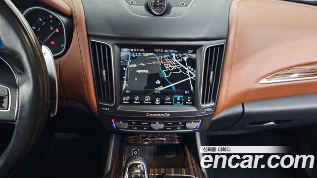 Maserati Levante 2017 — photo 14