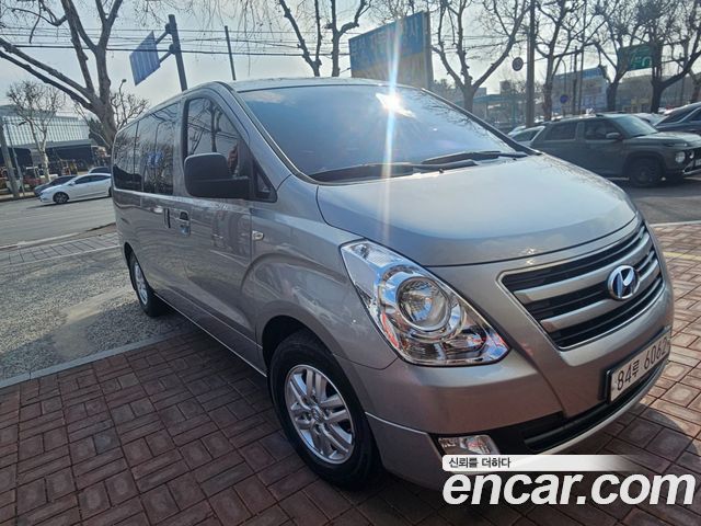 Hyundai Starex 2018 — photo 2