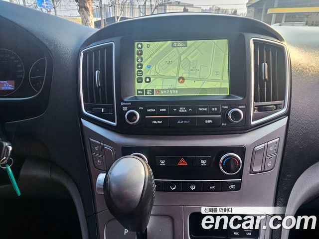 Hyundai Starex 2018 — photo 8