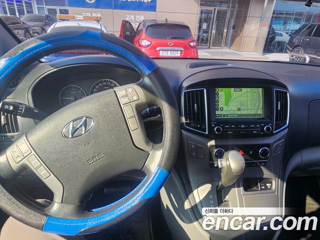 Hyundai Starex 2018 — photo 14