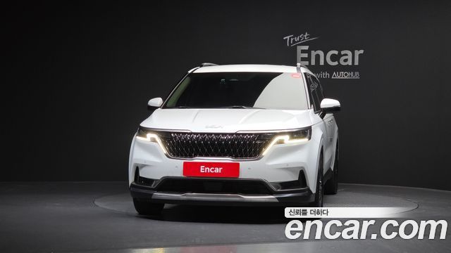 Kia Canival 2023 — photo 3