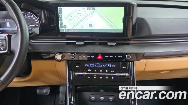 Kia Canival 2023 — photo 14