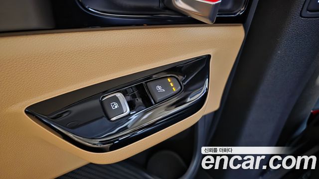 Kia Canival 2023 — photo 19