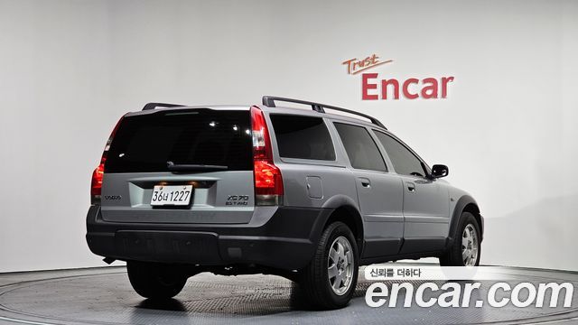 Volvo XC70 2004 — photo 2
