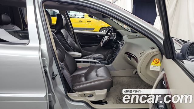 Volvo XC70 2004 — photo 11