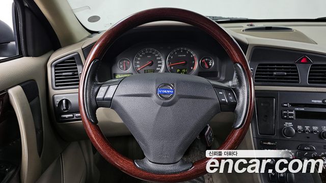Volvo XC70 2004 — photo 13