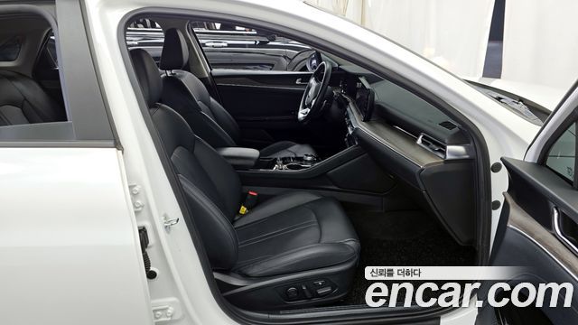 Kia K5 2020 — photo 11
