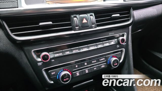 Kia K5 2016 — photo 16